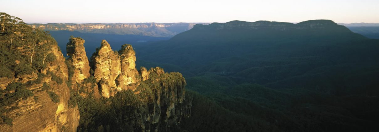 blue-mountains-pan